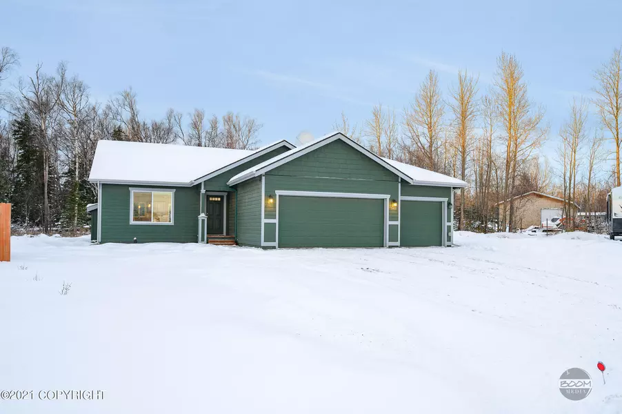 948 S Roskelley CIR, Palmer, AK 99645