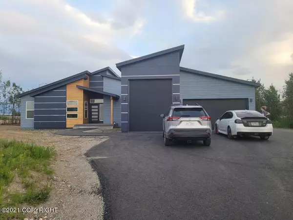 9300 E Coho CIR, Palmer, AK 99645