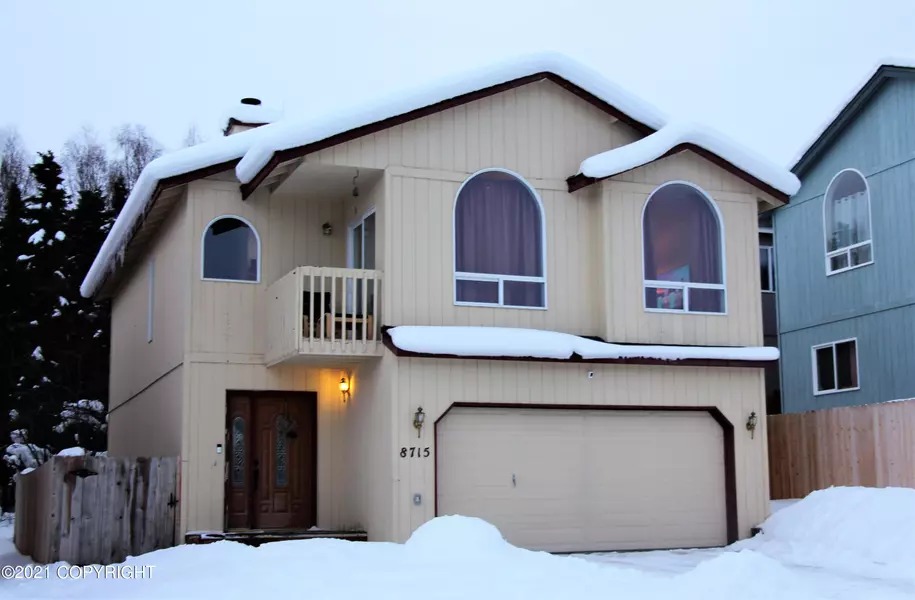 8715 Cross Pointe LOOP, Anchorage, AK 99504