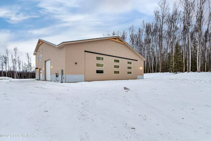 9766 W Aircraft CT #9, Wasilla, AK 99623