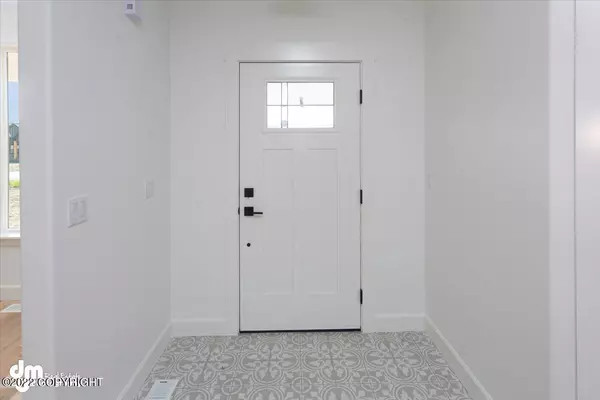 Wasilla, AK 99654,1035 W Berry CIR