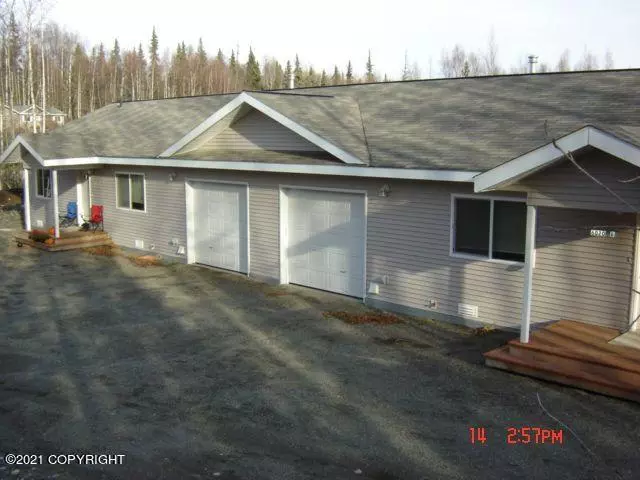 6020 W Shady Grove LN, Wasilla, AK 99623