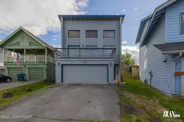 9231 Sea Parrot CIR, Anchorage, AK 99515