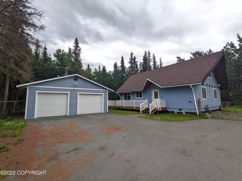 2925 Pirate LN, Kenai, AK 99611