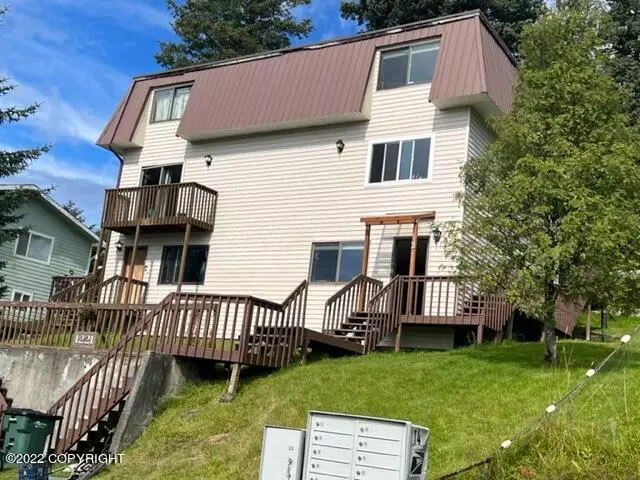 Kodiak, AK 99615,1221 Larch ST