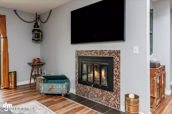 Anchorage, AK 99502,3550 W Dimond BLVD #413