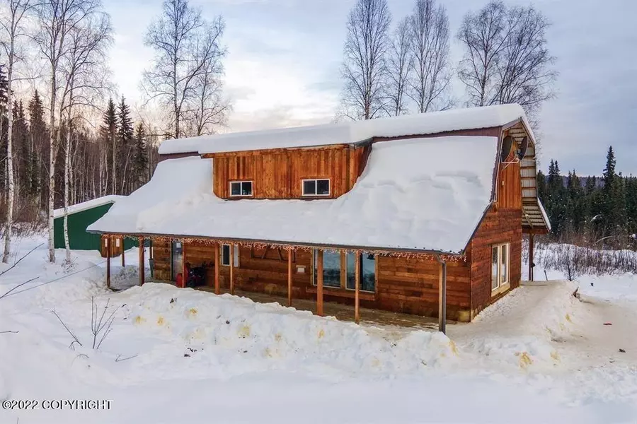 890 Amanita RD, Fairbanks, AK 99712