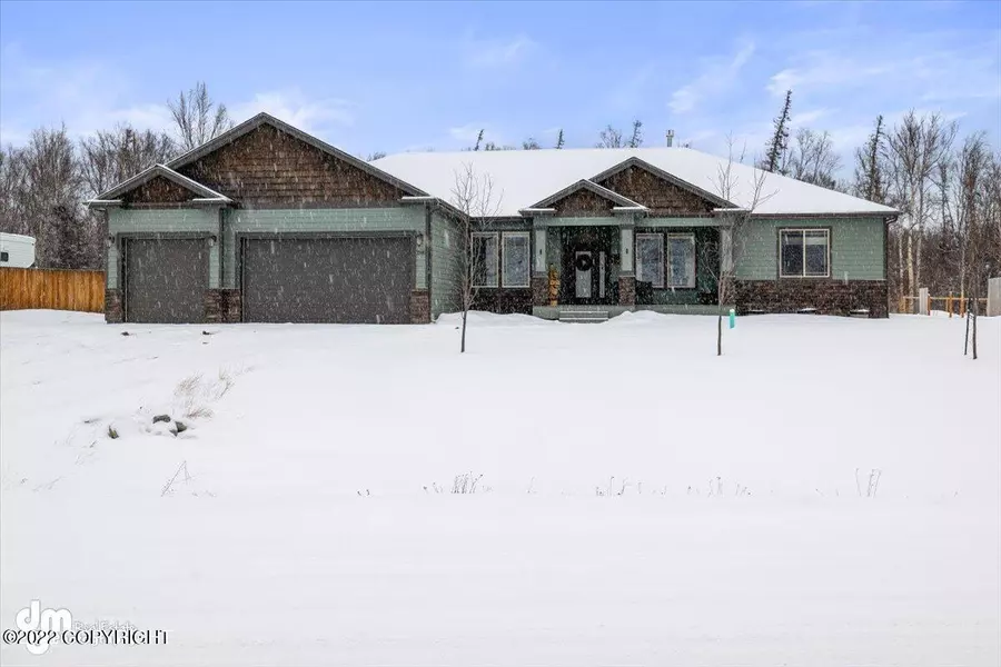 7598 E Riparian LOOP, Palmer, AK 99645