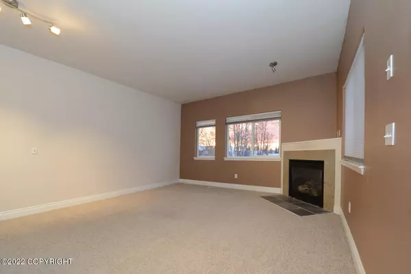 Anchorage, AK 99501,917 Nelchina ST #A