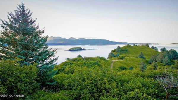 6265 Cliff Point RD, Kodiak, AK 99615