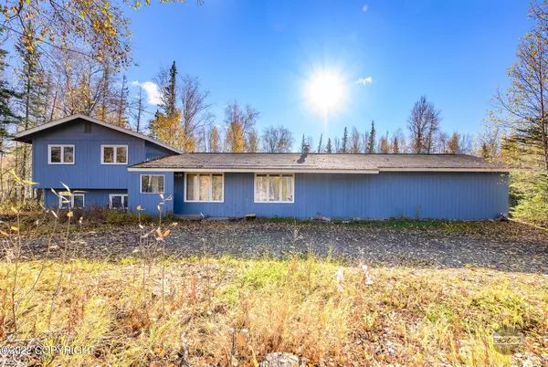 1001 N Leatherleaf LOOP, Wasilla, AK 99654