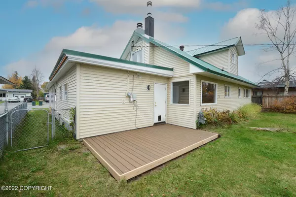 Anchorage, AK 99508,4304 Needle CIR