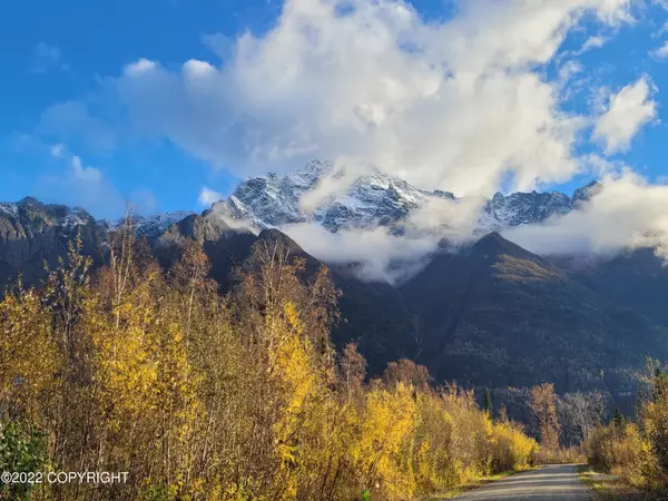 6104 S Pioneer View DR, Palmer, AK 99645