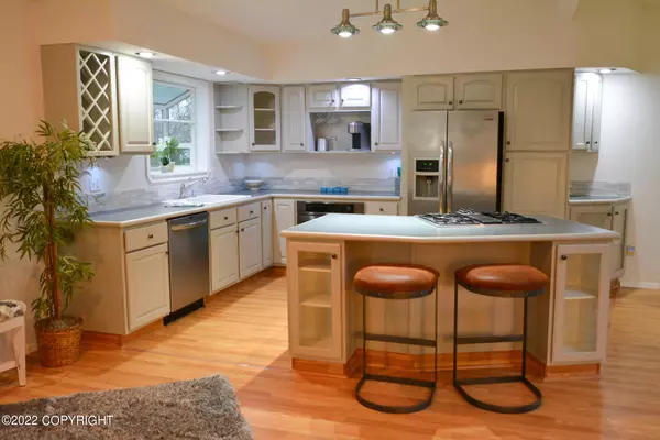 2010 Salem CT, Anchorage, AK 99508