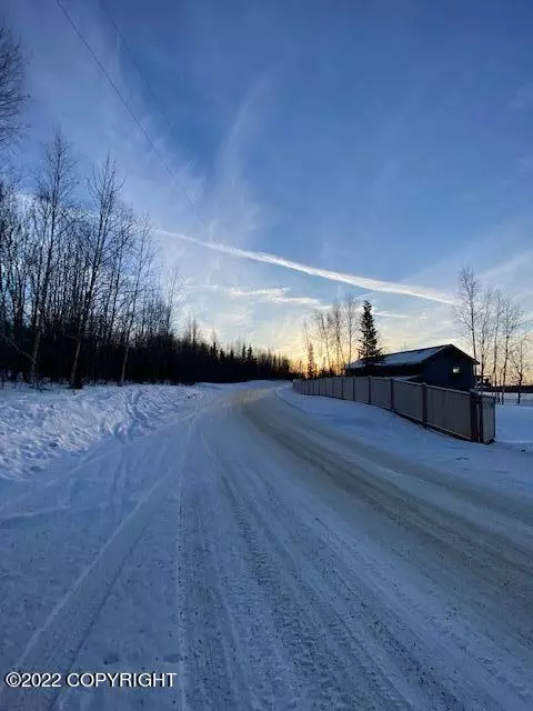 813 N Victor RD, Big Lake, AK 99652