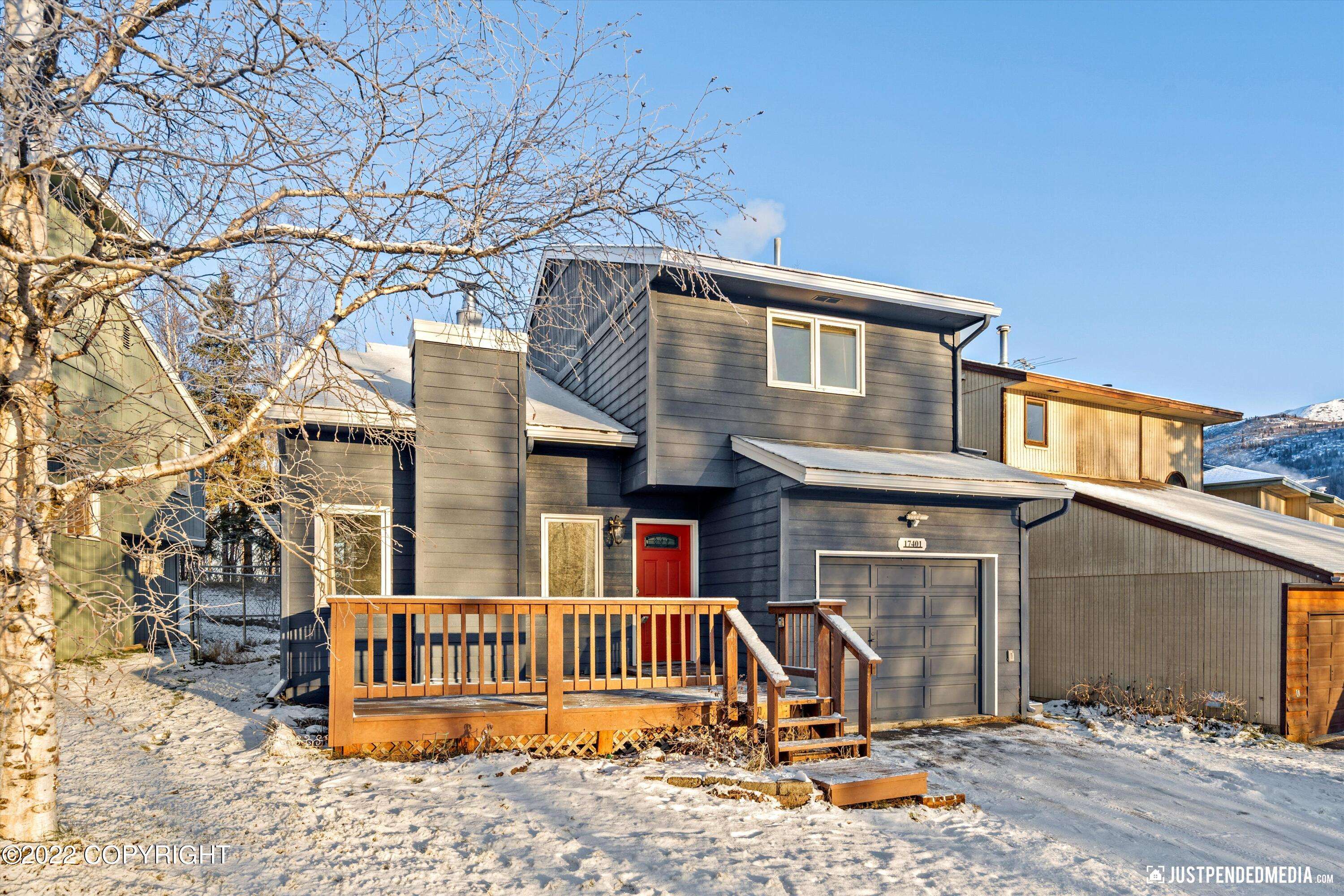 17401 Beaujolais CIR, Eagle River, AK 99577