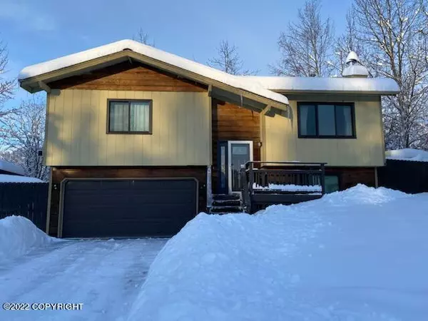 16627 Riddell CIR, Eagle River, AK 99577