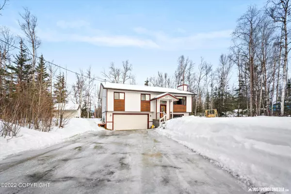 645 W Sarahs WAY, Wasilla, AK 99654