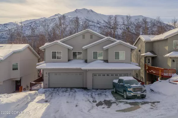 20558 Icefall DR, Eagle River, AK 99577