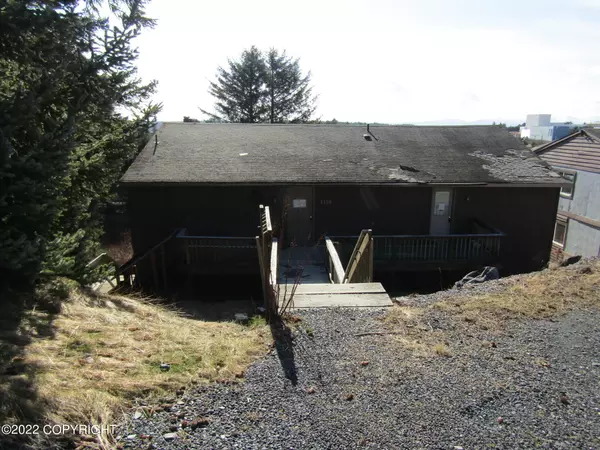 1114 Madsen AVE, Kodiak, AK 99615