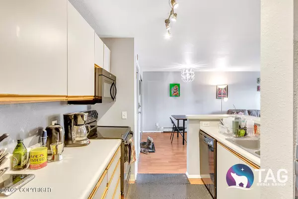 Anchorage, AK 99502,3550 W Dimond BLVD #309