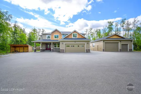 1000 W Lanark DR, Wasilla, AK 99654