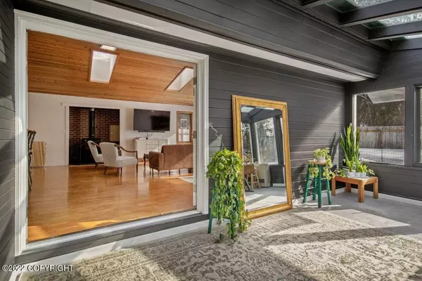 Anchorage, AK 99504,8610 Kushtaka CIR