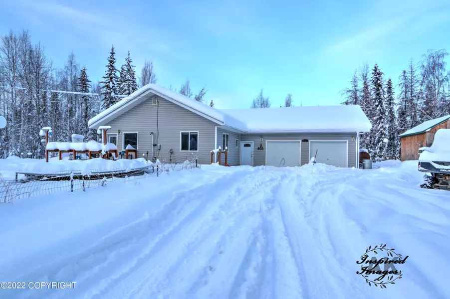 1971 Rosewood DR, North Pole, AK 99705