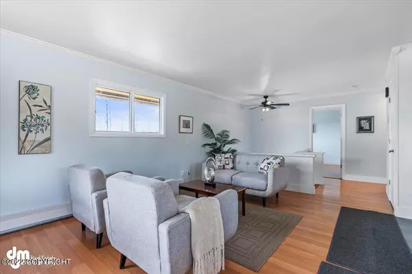 4633 Becharof ST, Anchorage, AK 99507