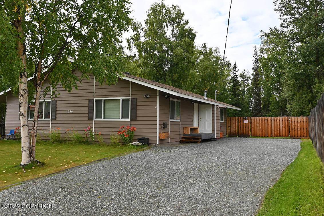 960 N Wesglenn CIR, Wasilla, AK 99654