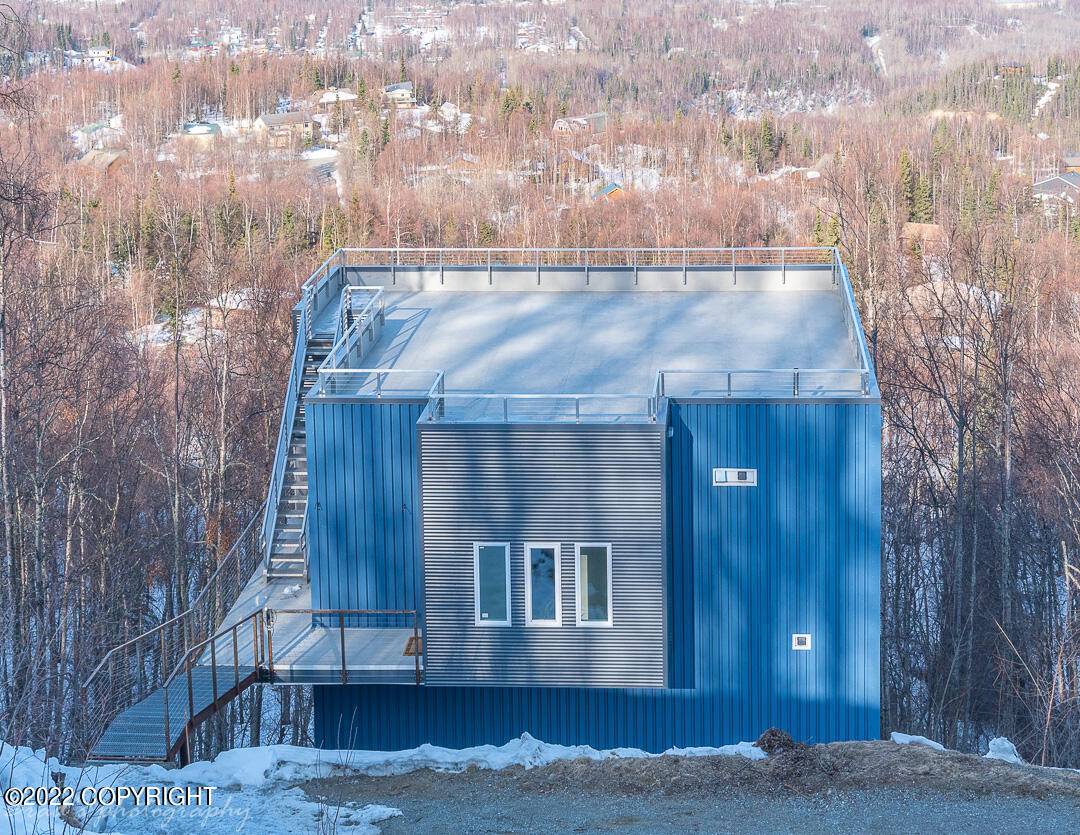 19452 Sullins DR, Chugiak, AK 99567