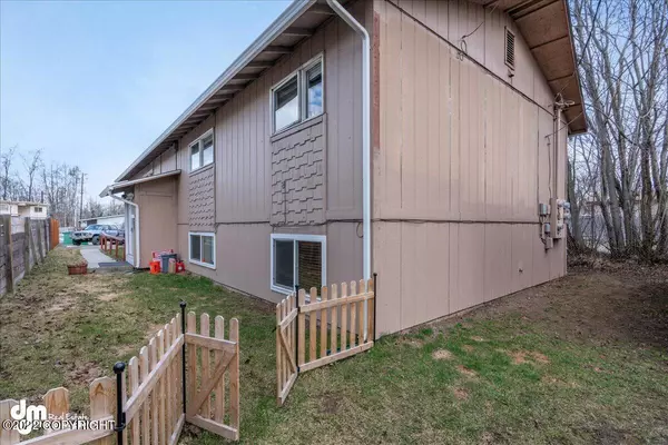 3162 Tarwater AVE, Anchorage, AK 99508