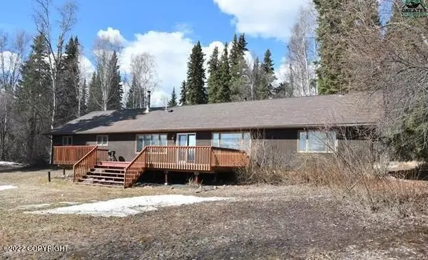 715 Farmers Loop RD, Fairbanks, AK 99712