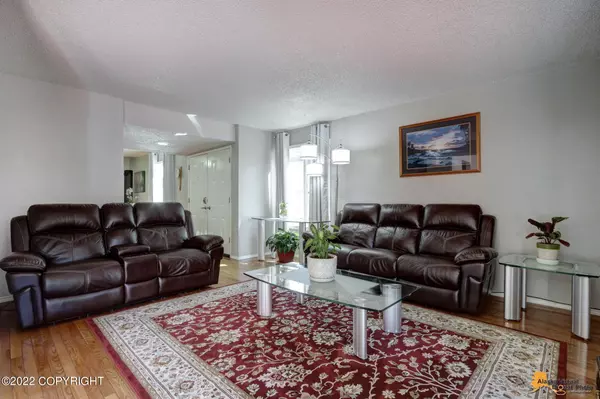 Anchorage, AK 99502,3655 Alamosa DR