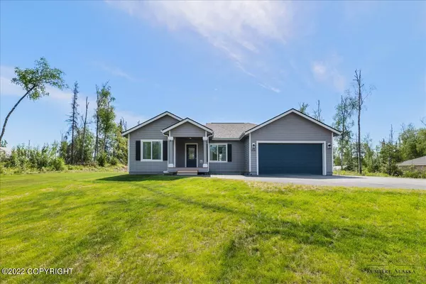 10040 W Clay-Chapman RD, Wasilla, AK 99623