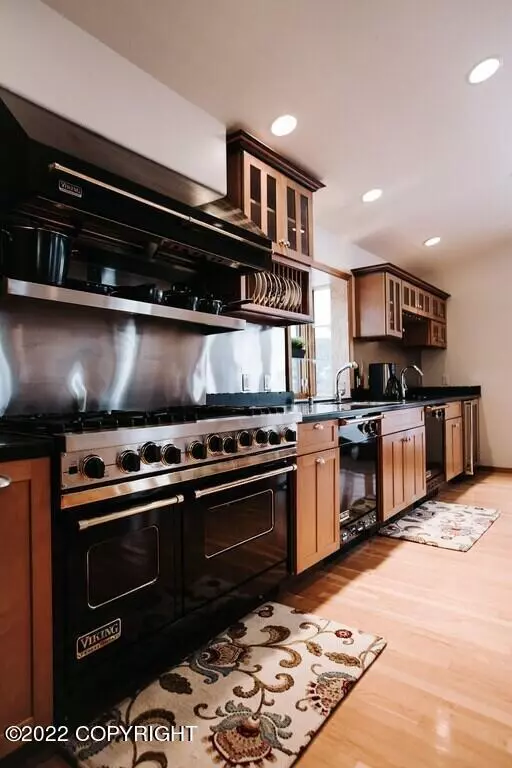 Anchorage, AK 99507,11281 Browder AVE