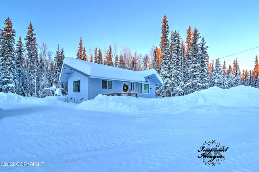 1201 Ladessa LOOP, North Pole, AK 99705