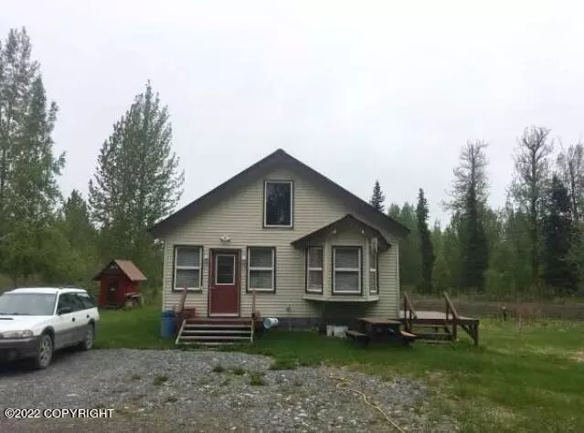 11051 E Susitna River RD, Trapper Creek, AK 99683