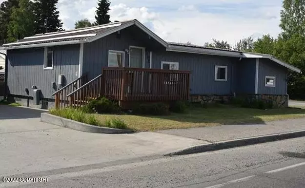 1402 Wilbur ST, Fairbanks, AK 99709