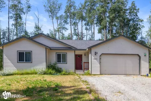 4582 E Big Rock DR, Wasilla, AK 99654