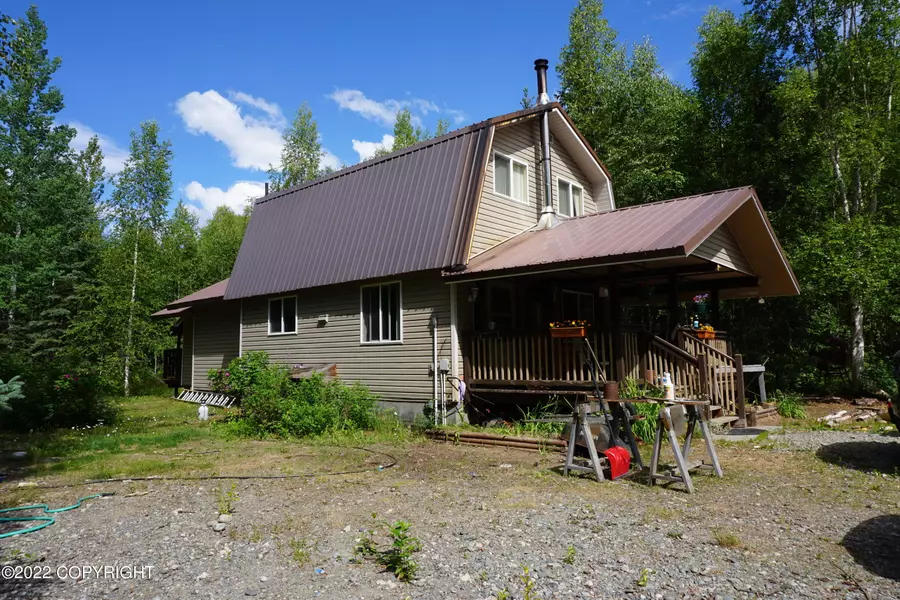 25655 S Wolf Track RD, Talkeetna, AK 99676