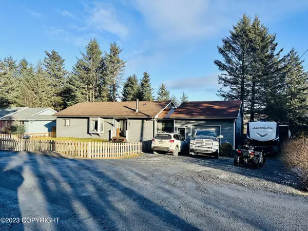 344 Shahafka CIR, Kodiak, AK 99615