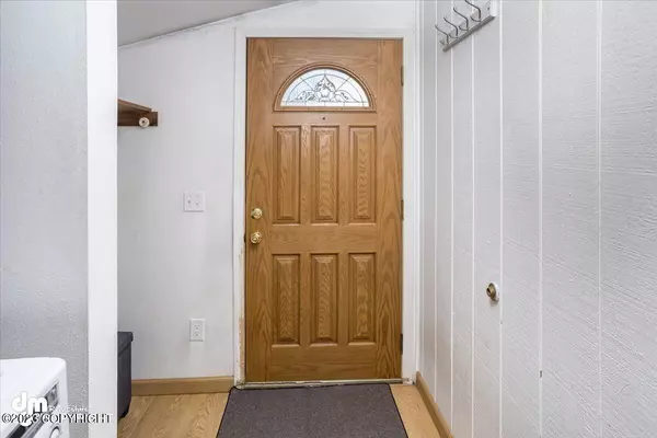 Anchorage, AK 99515,1140 Crow Berry CIR