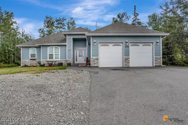 175 W Celtic CIR, Wasilla, AK 99654