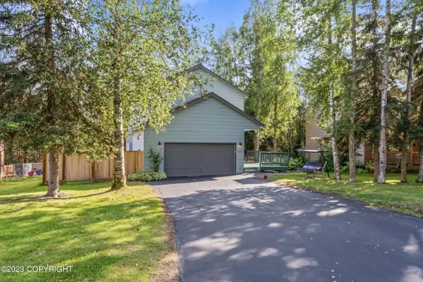 7929 Highlander DR, Anchorage, AK 99518