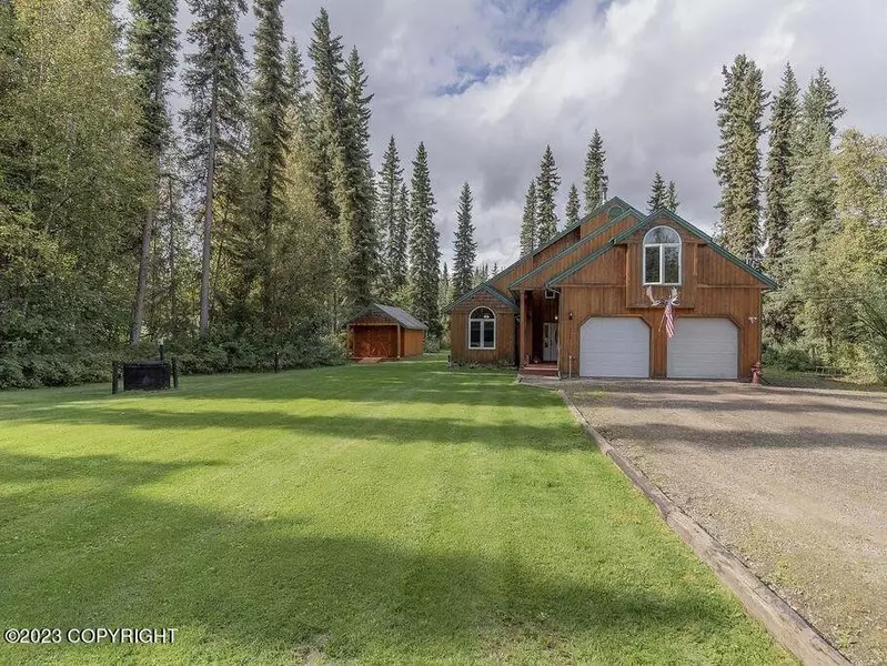 3356 Elderberry LN, North Pole, AK 99705