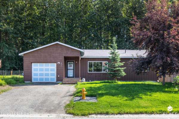 271 N Anna ST, Palmer, AK 99645