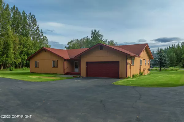 Palmer, AK 99645,11661 E Scott RD