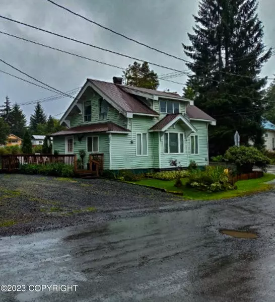 301 Haugen DR, Petersburg, AK 99833