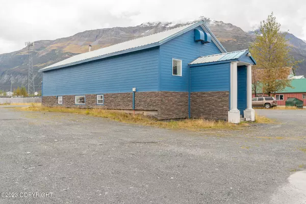 101 Hazelet AVE, Valdez, AK 99686